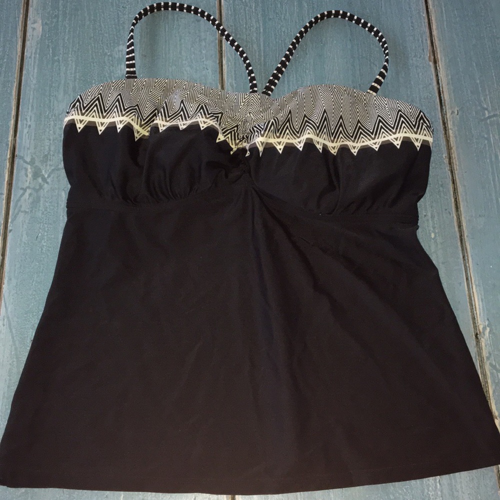 Athleta tankini top